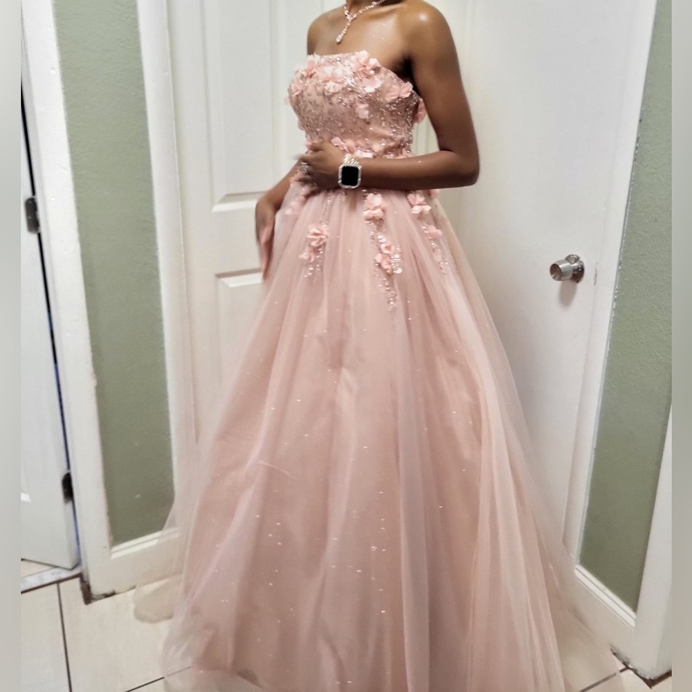 Rose-Gold, Cinderella-style prom dress